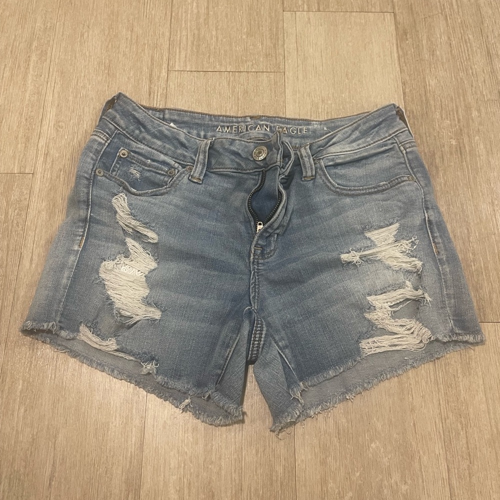 American Eagle Outfitters Women's Distressed Denim Shorts - Light Blue